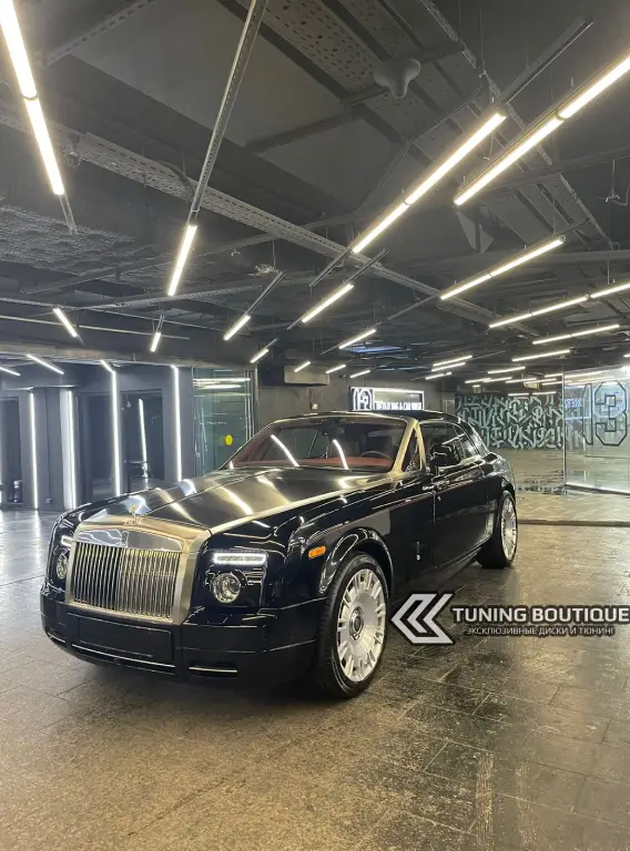 Rolls Royce Phantom на 22" кованых дисках нашего производства фото 3